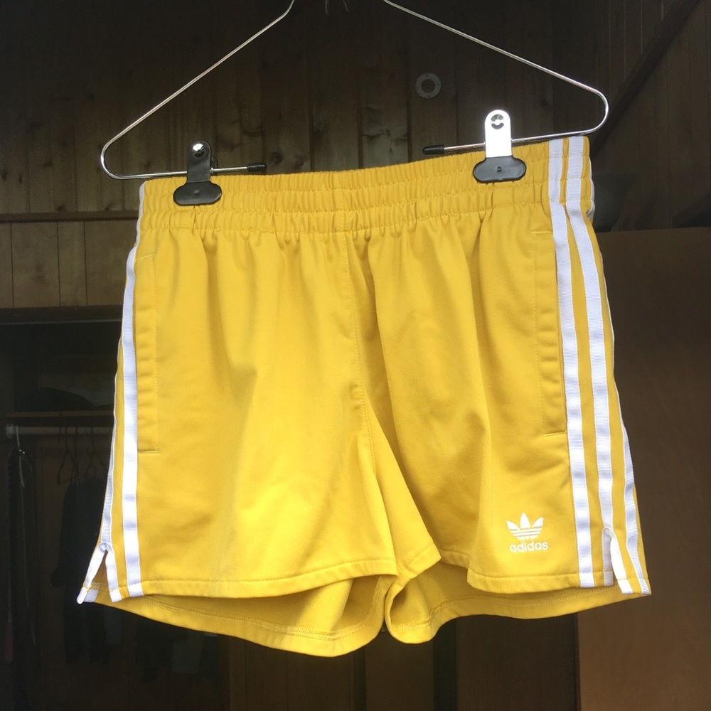 Adidas shorts ☀️